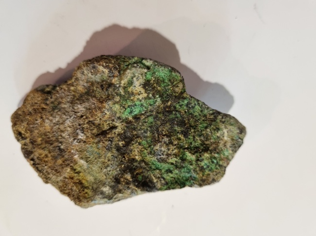 �������